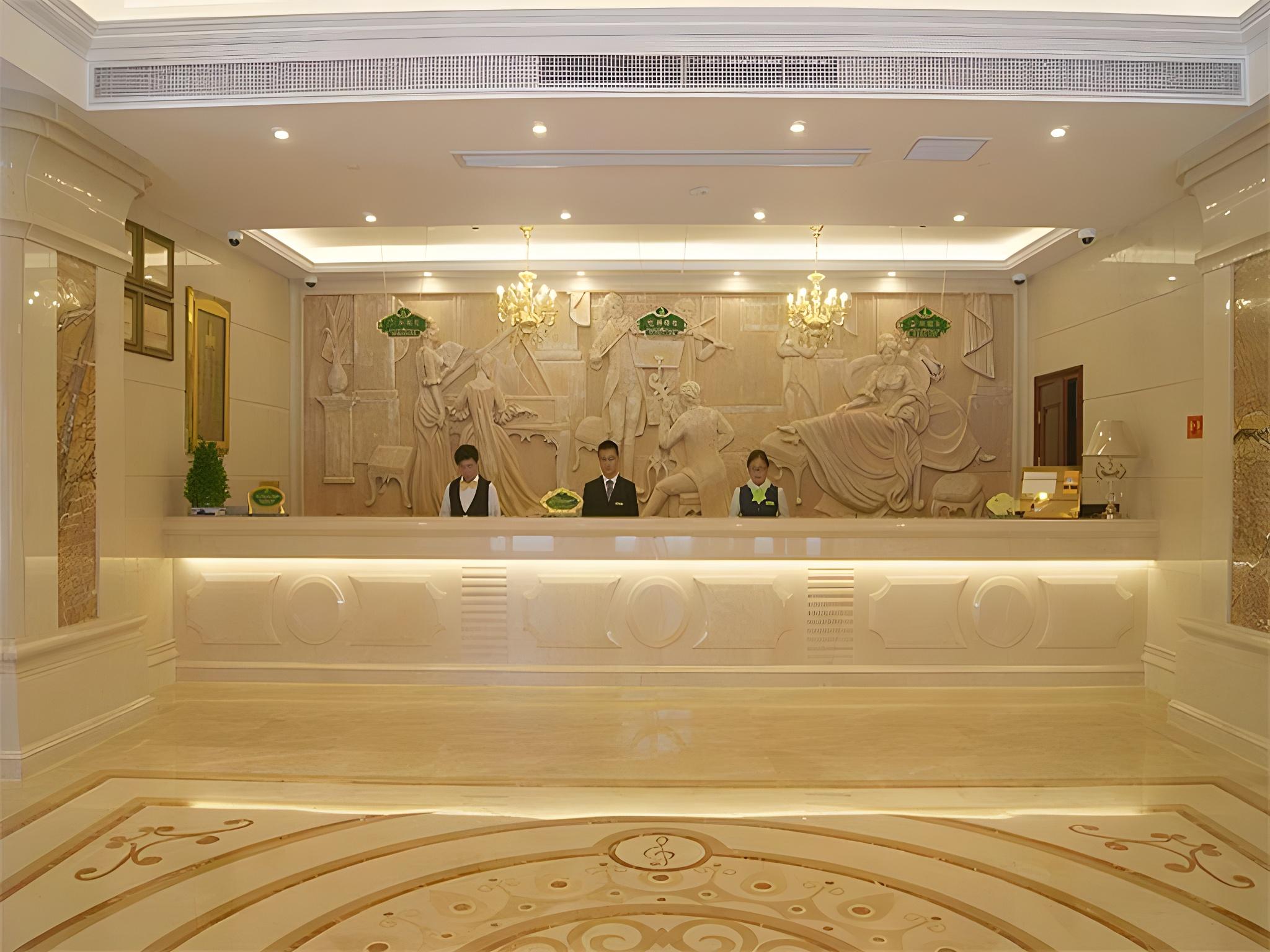 Vienna International Hotel ( Shanghai New International Expo Center Kangqiao Metro Station) 10/55