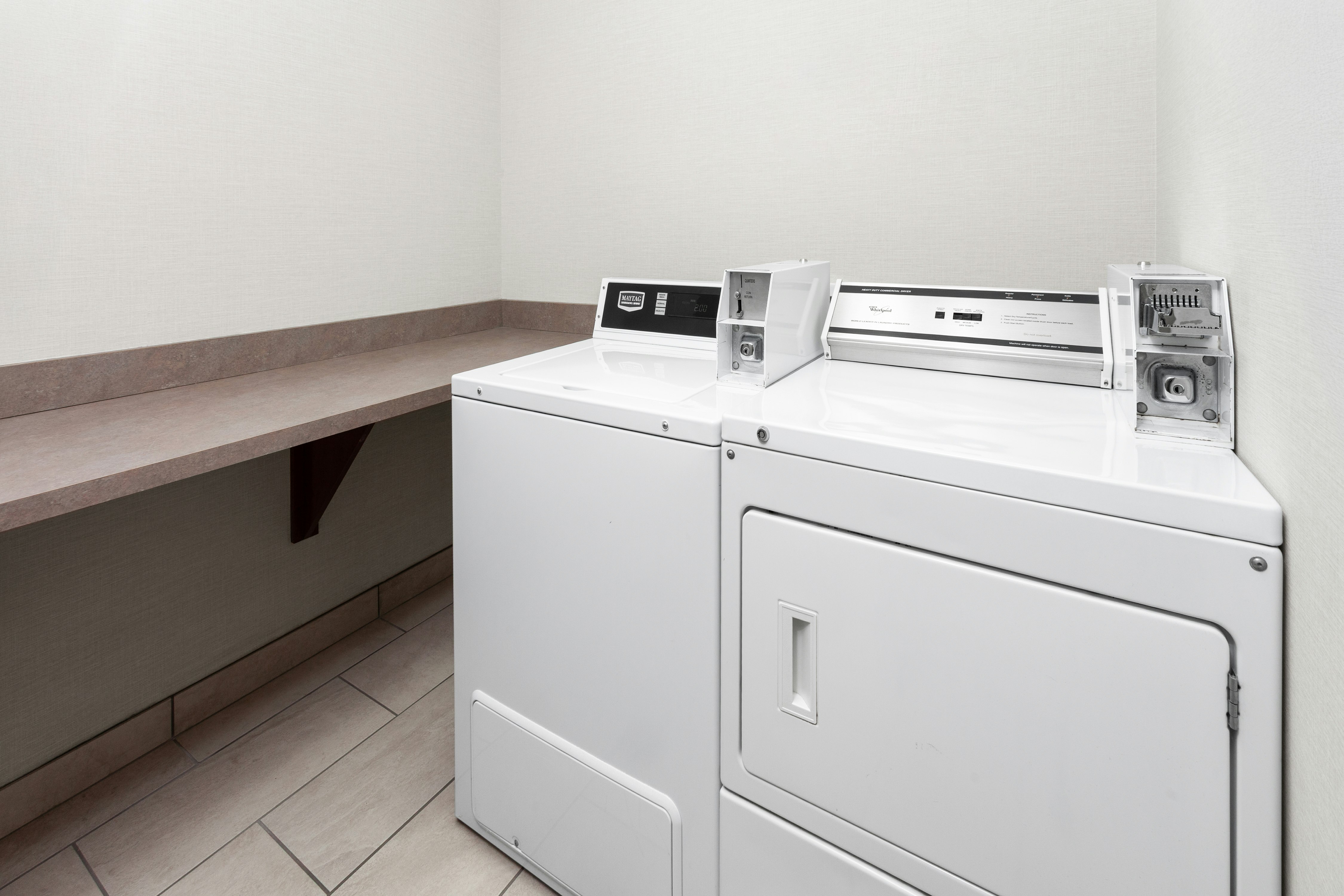 Hampton Inn & Suites Alexandria MN 49/50