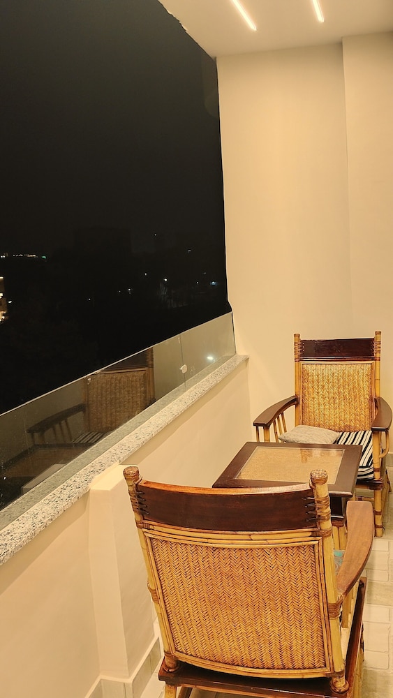 Nefri Pyramids Hotel 4/50