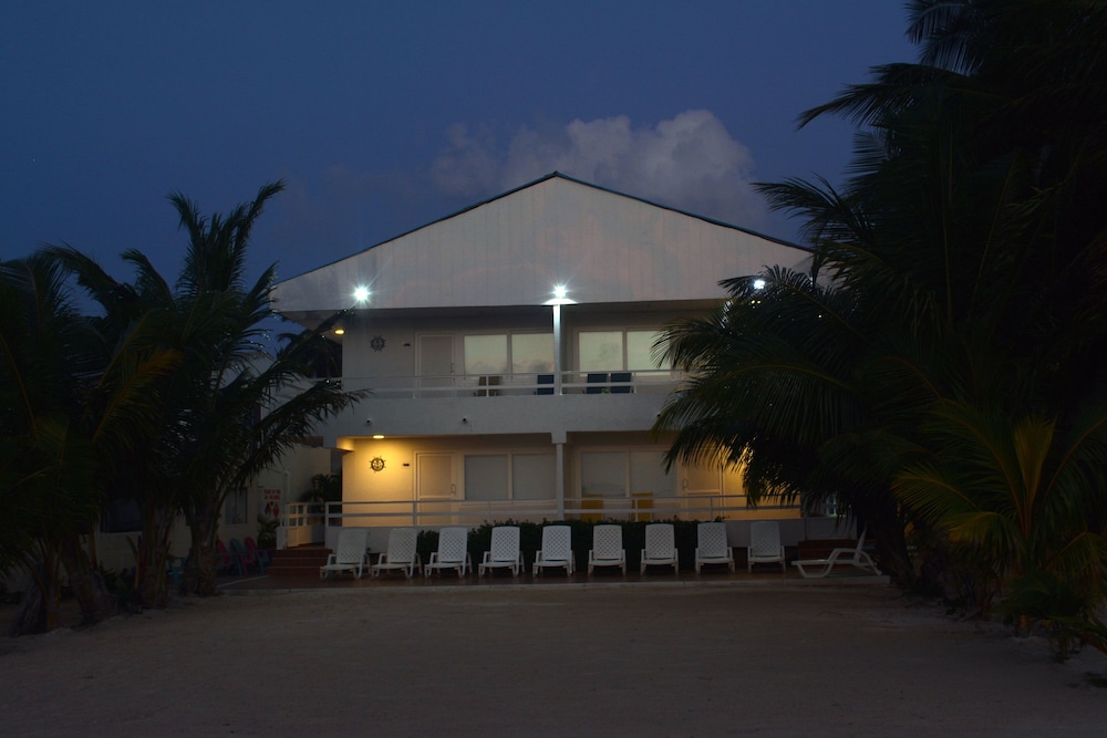 Hotel San Luis Place By Dorado 6/37