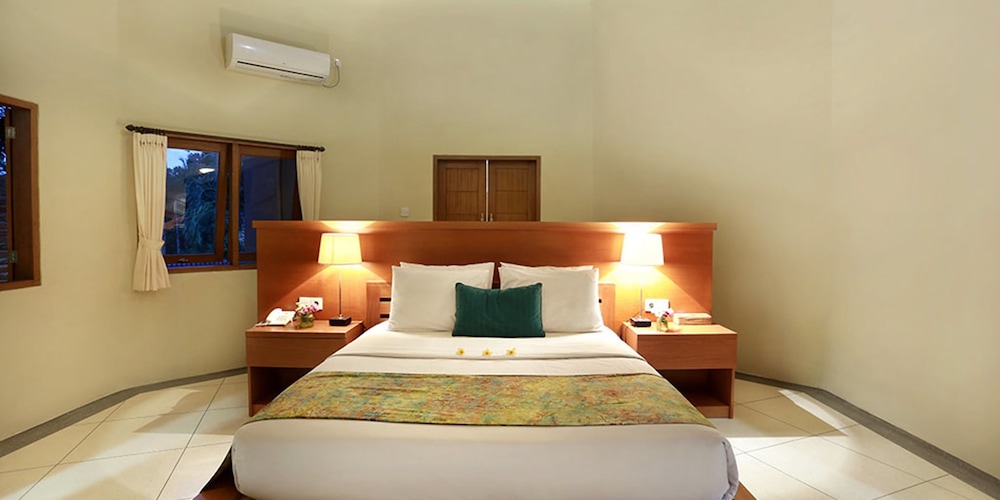 Gajah Biru Bungalows 12/50