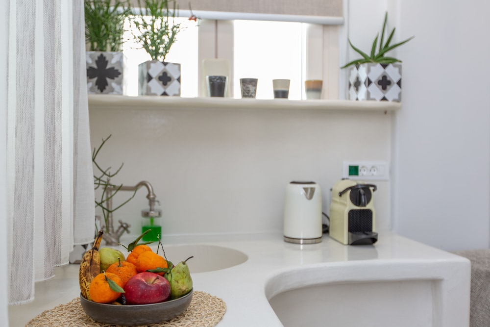 Emery Boutique Apartments 13/50