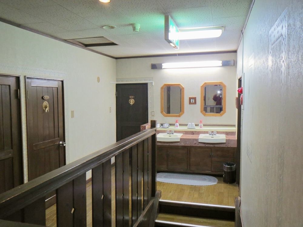 Pension Marionette 5/27