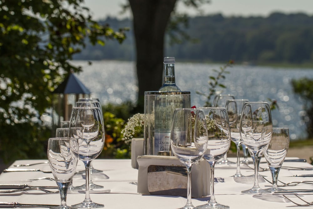 FALK SEEHOTEL PLAU AM SEE 45/50