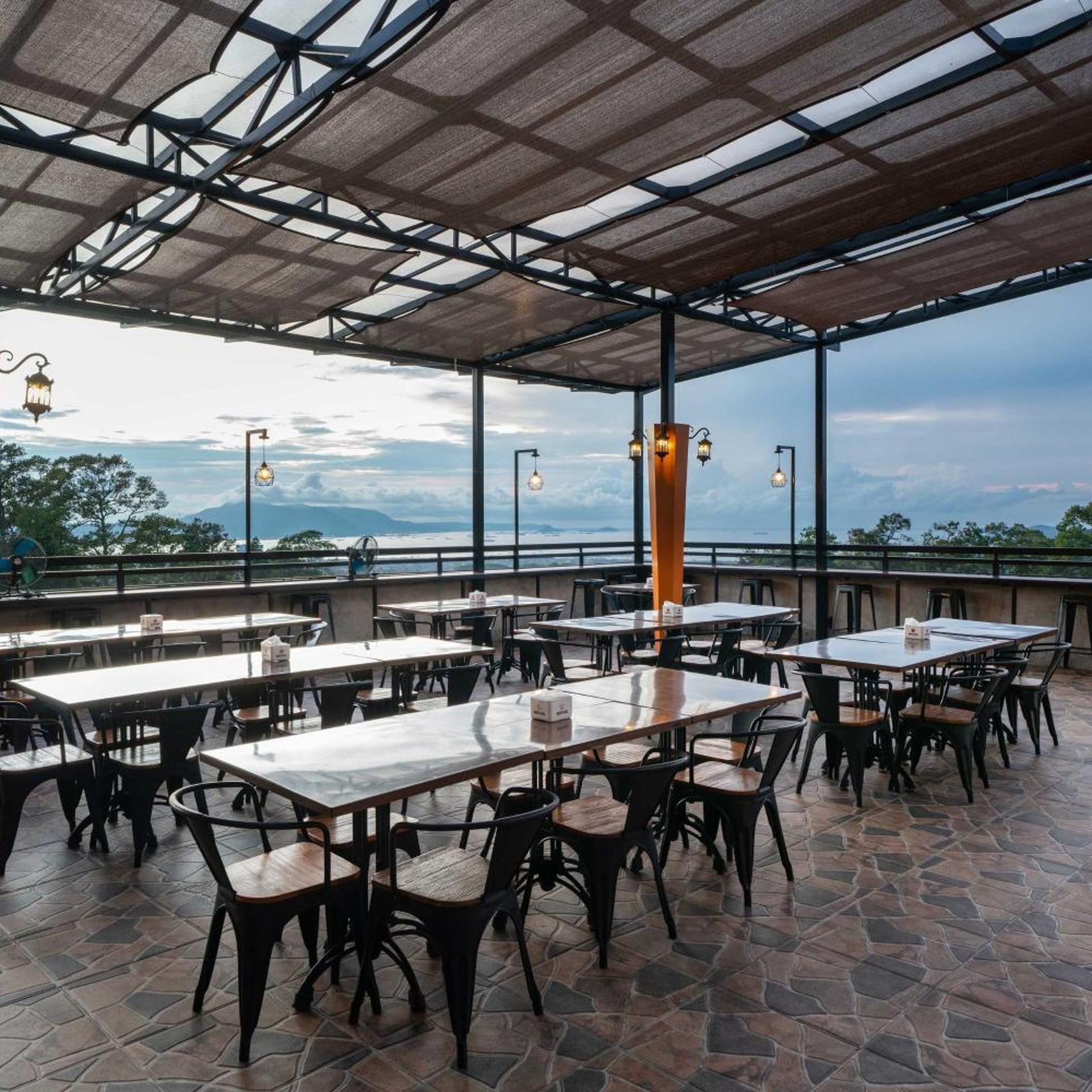 KYRIAD M2 LAMPUNG 18/27