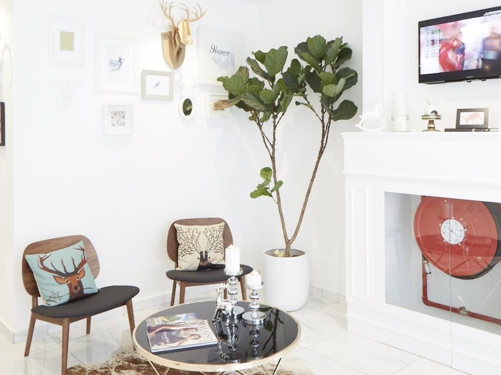 Havona Boutique Hotel at Mount Austin 5/48