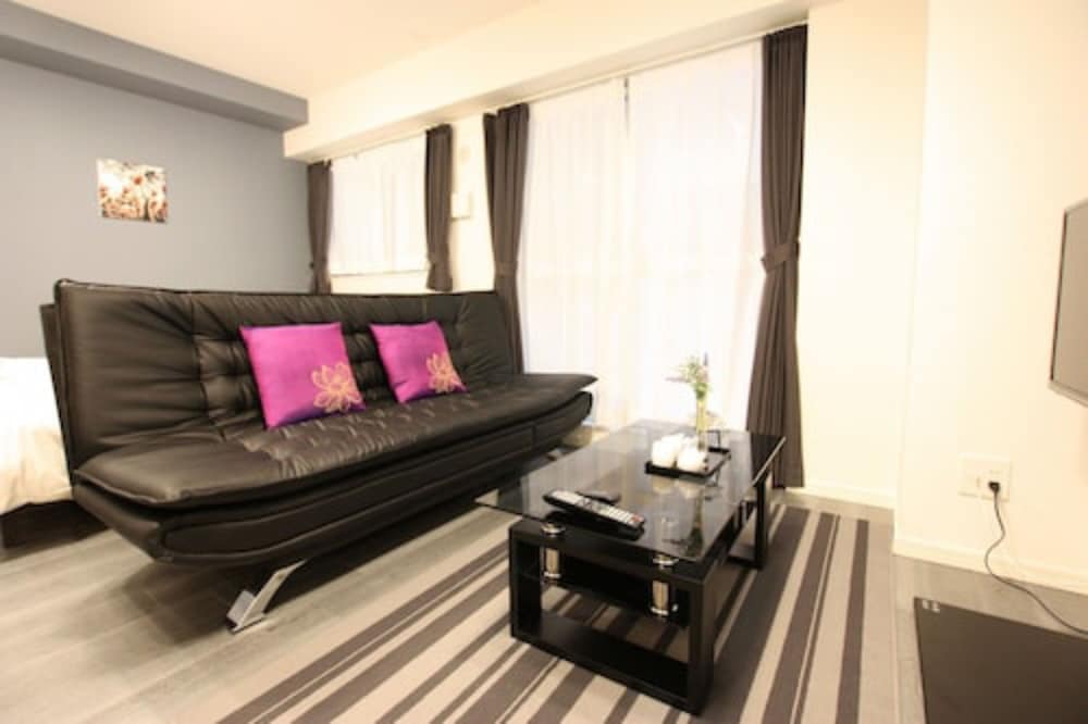 Forest Inn Tenjin Minami 53/60