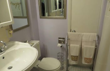 Lasalle Bed Breakfast 52/54