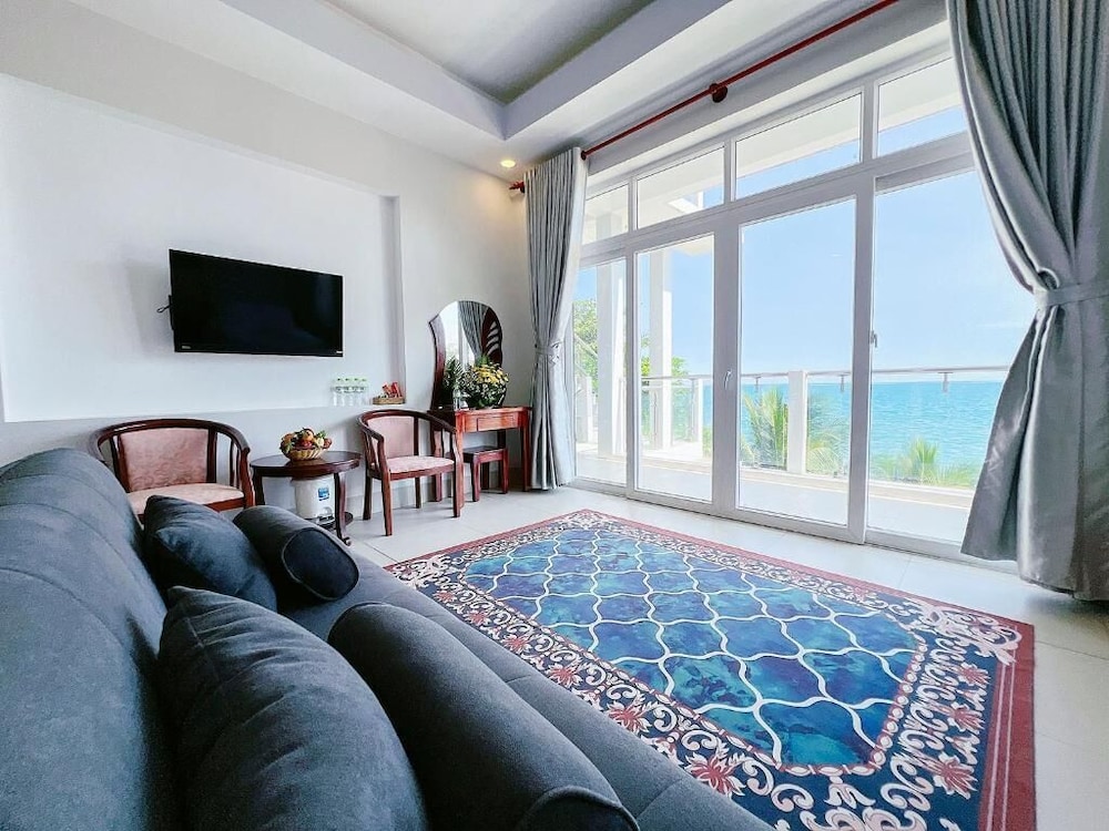 Sand Beach Resort 30/50