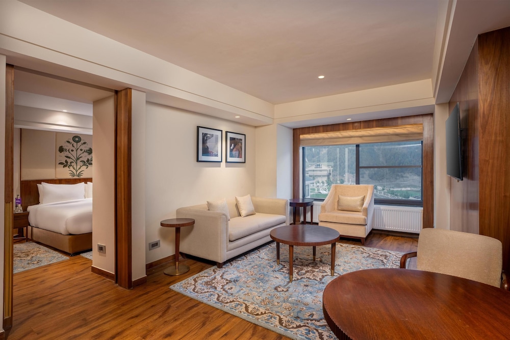 Radisson Sonamarg 10/36