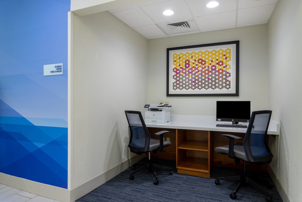Holiday Inn Express Crystal River 44/59