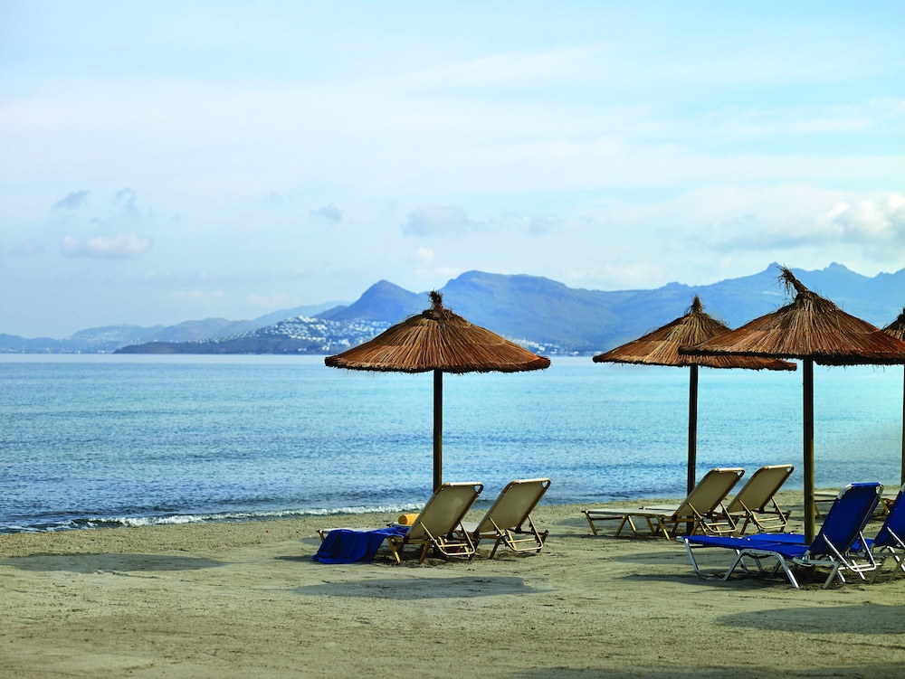Atlantica Thalassa Hotel 42/44