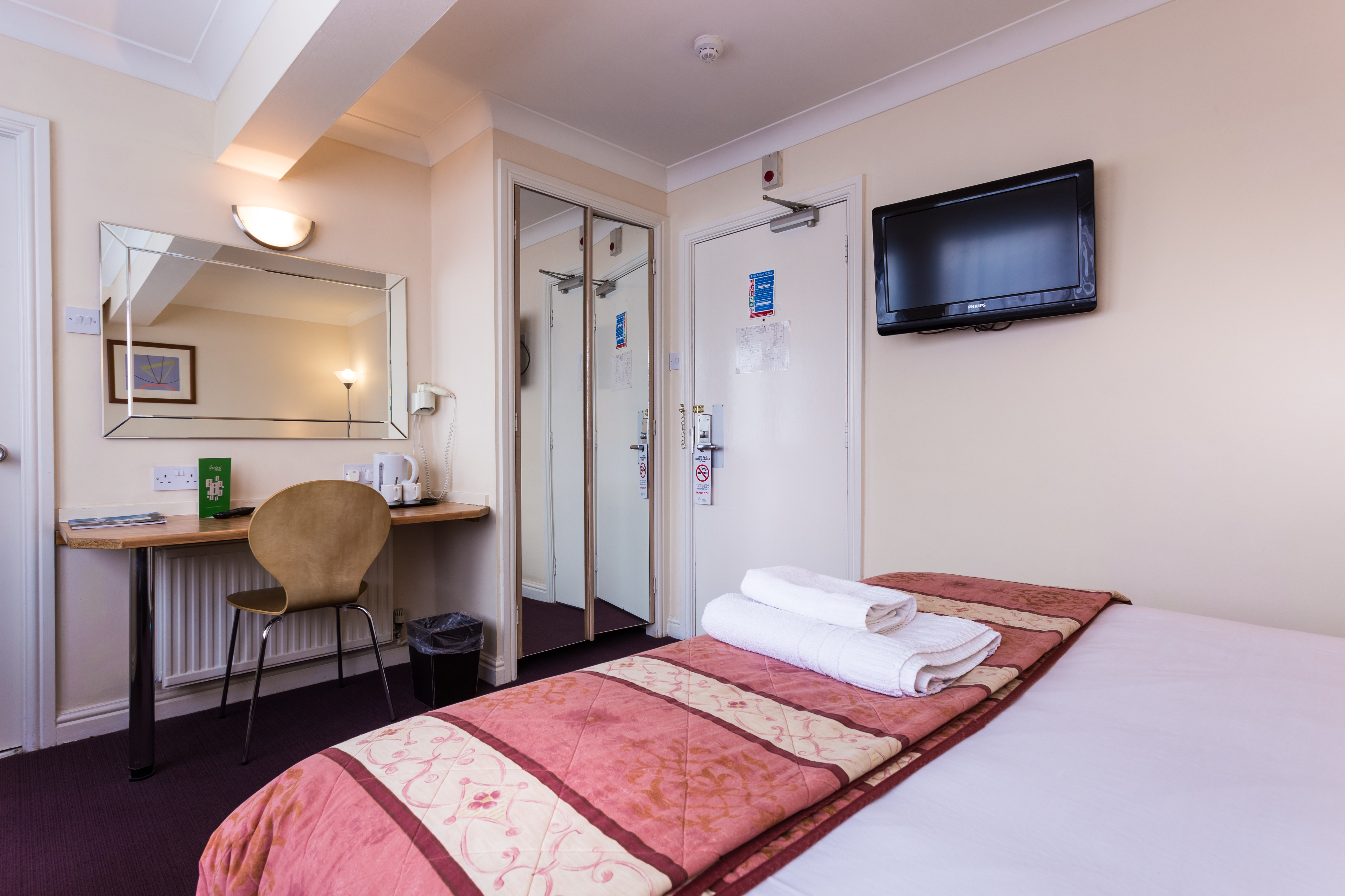 Inner, Double Bed