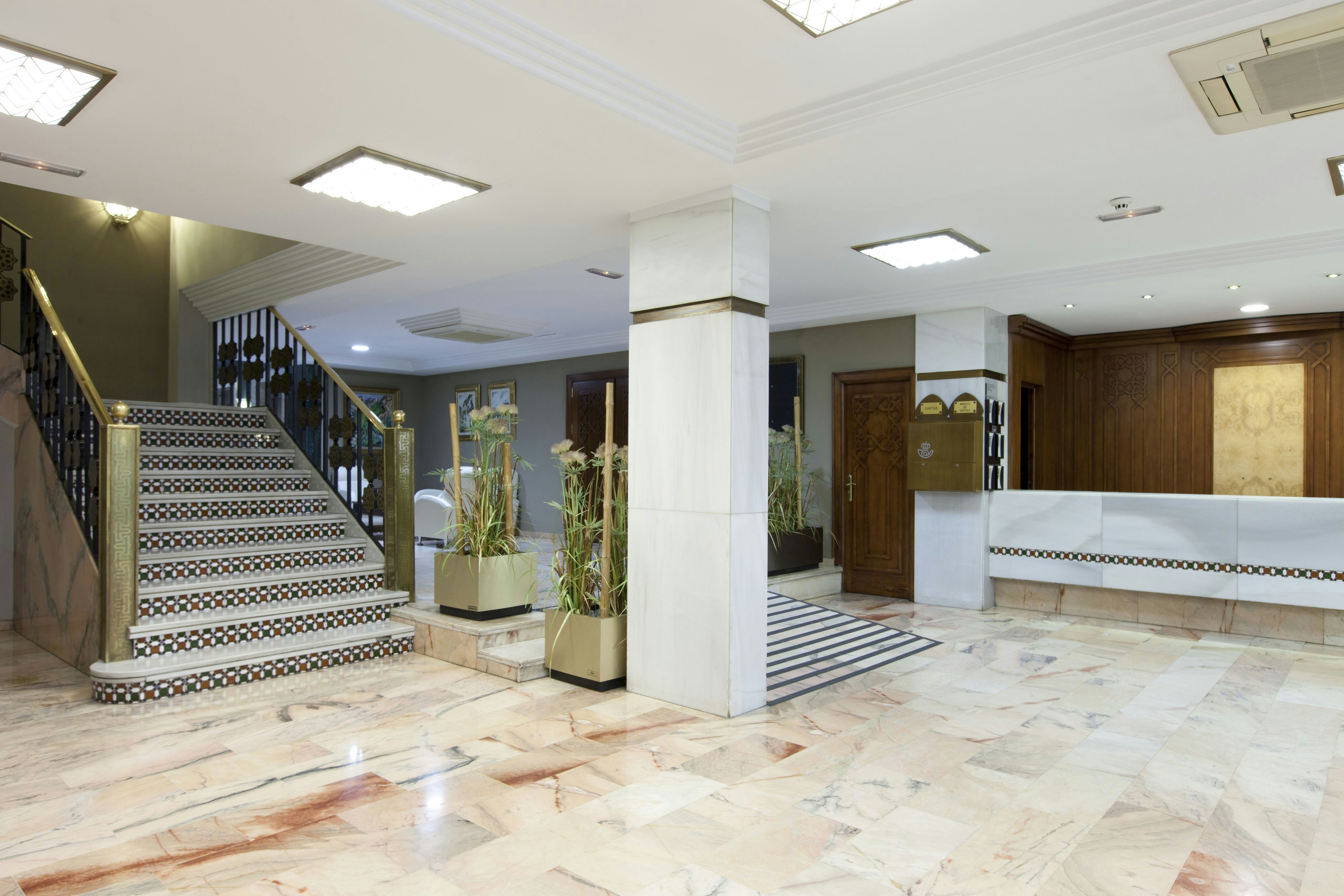 Alixares Hotel 14/82