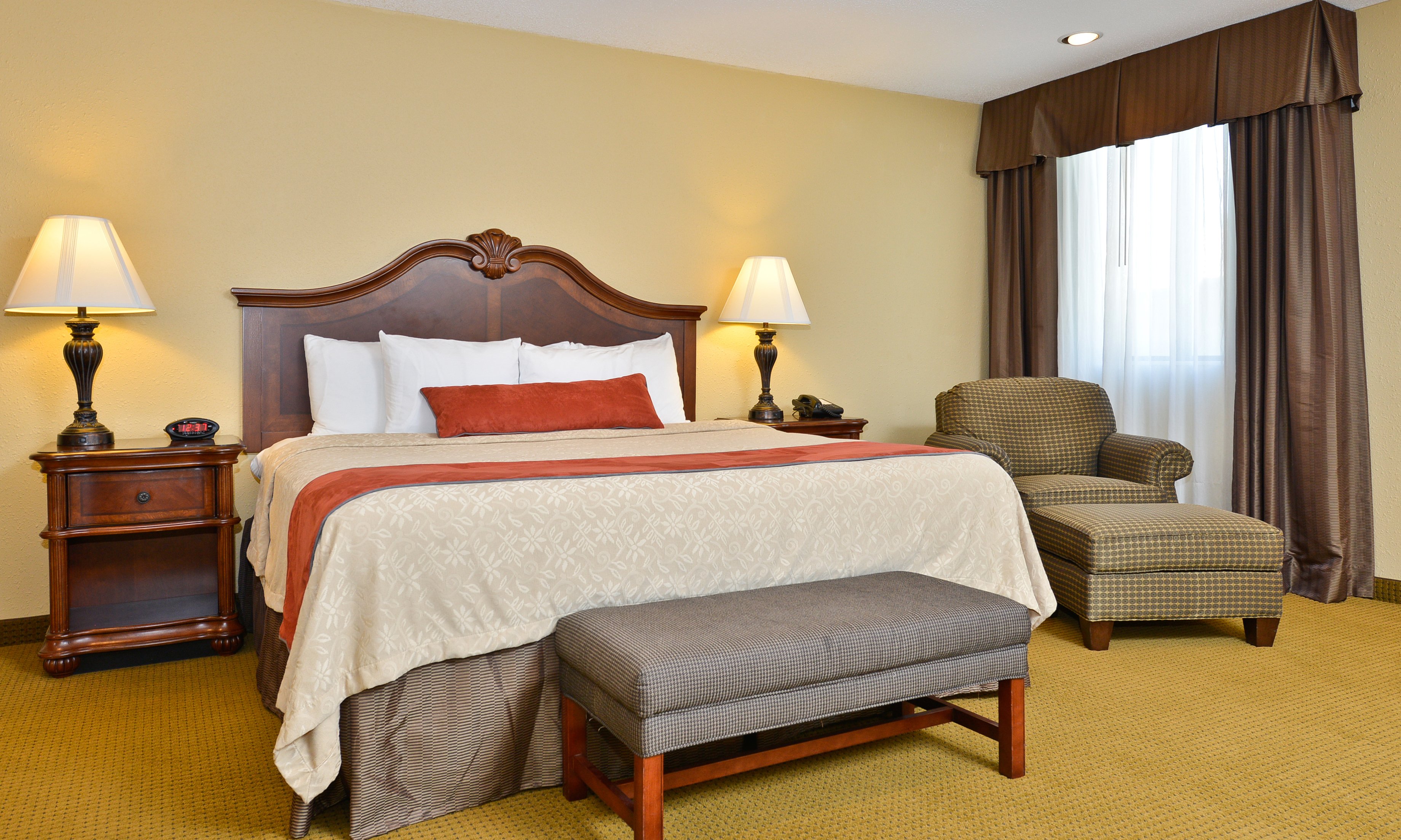 Best Western Plus Dubuque Hotel and Conference Center 8/33