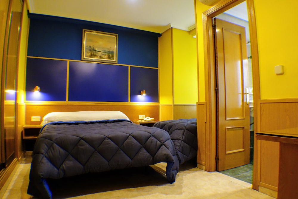 Tripolis Toledo Hostal 20/44
