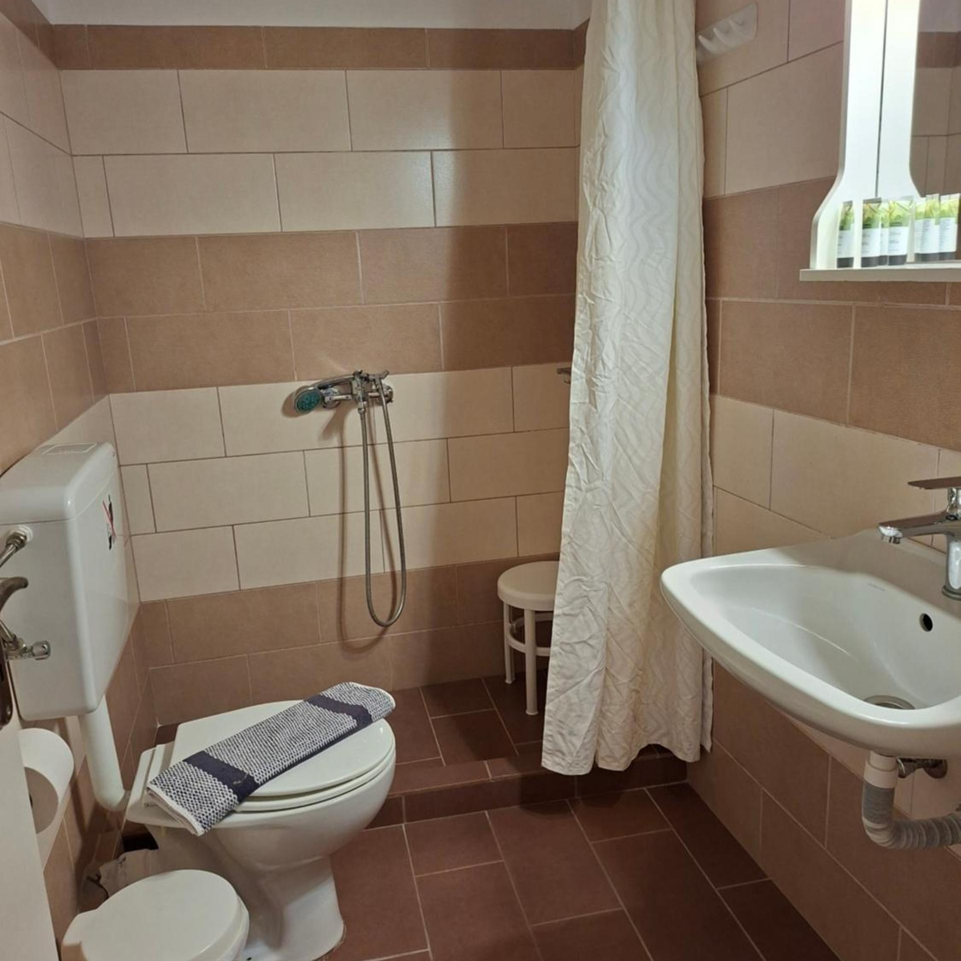 Hotel Babis 96/99