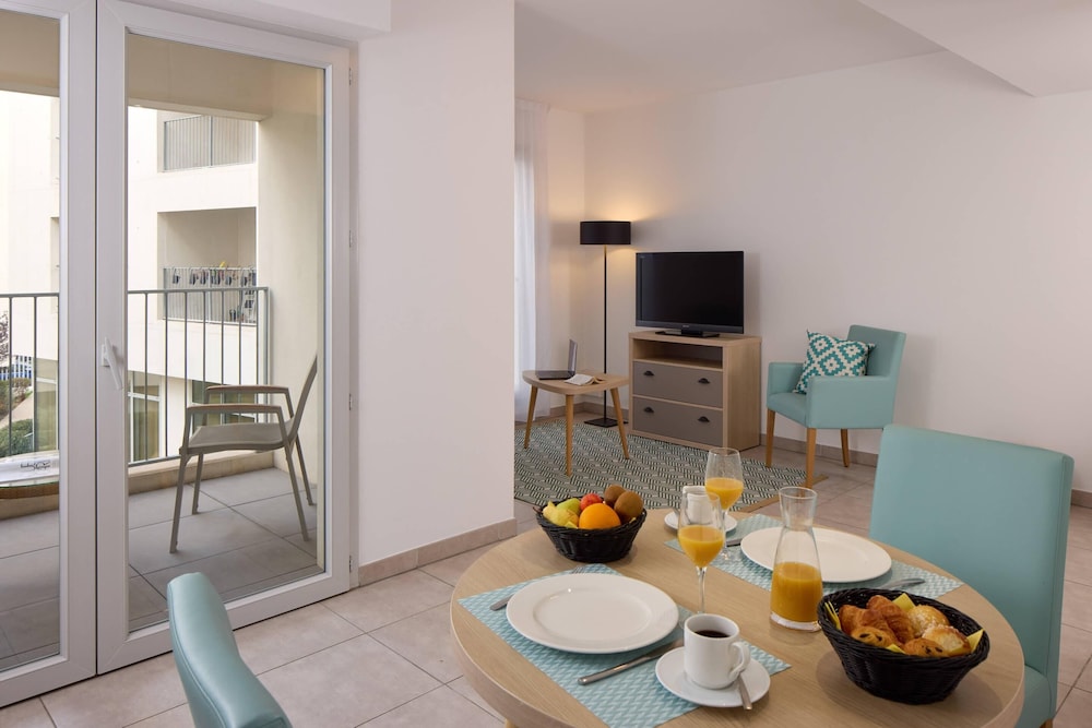Quality Aparthotel Marseille Centre Lodi 24/36