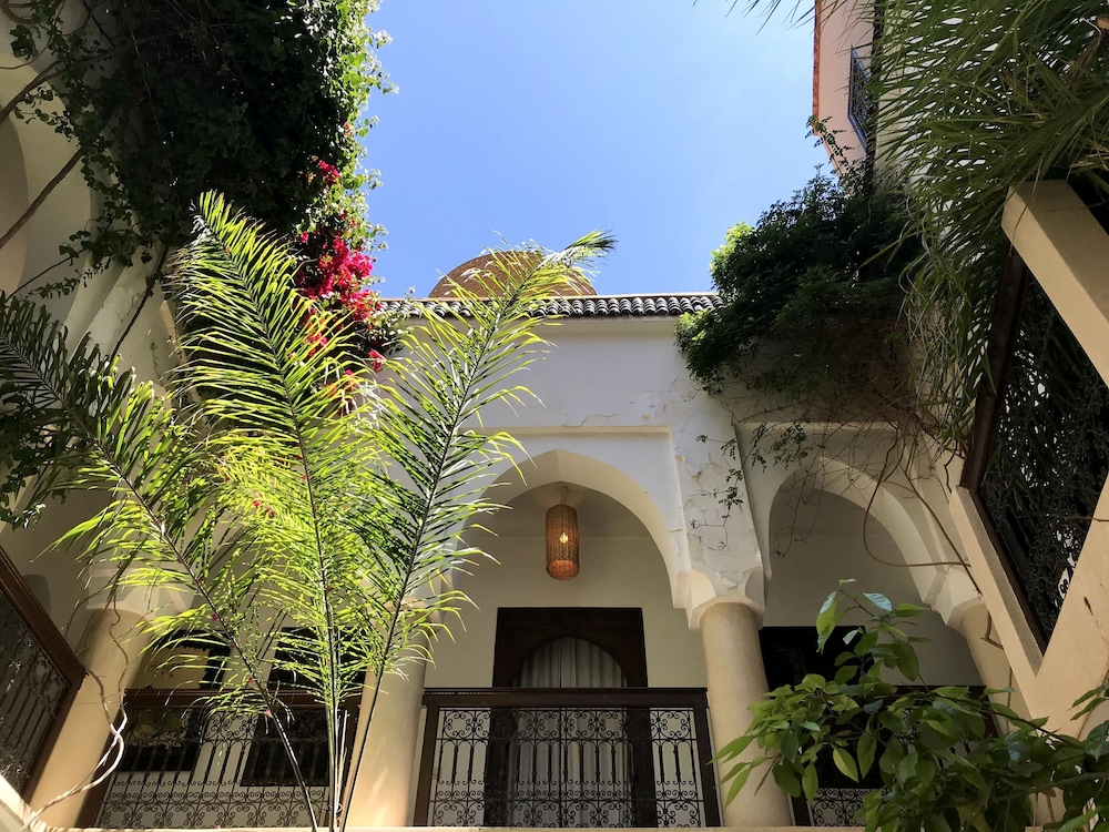 Riad Dar Zaman 4/69
