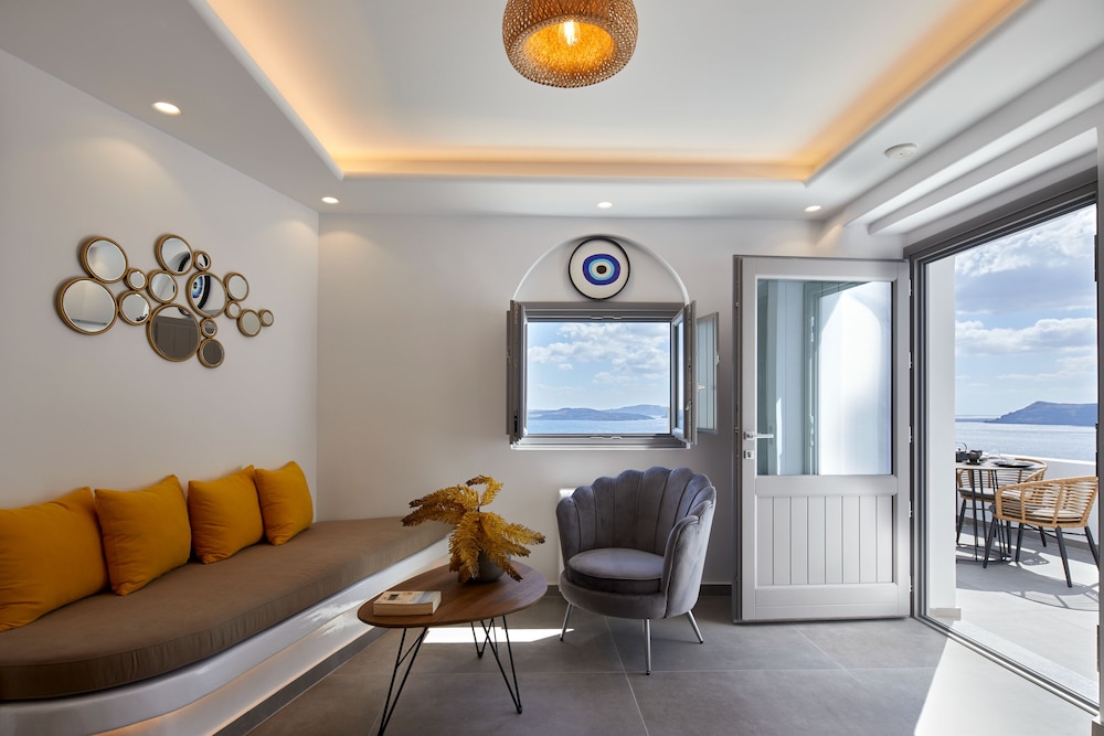 Allure Breeze Suites 61/79