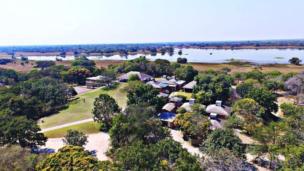 Chaminuka Luxury Lodge 25/28