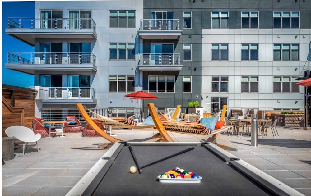 Global Luxury Suites East Boston 43/50