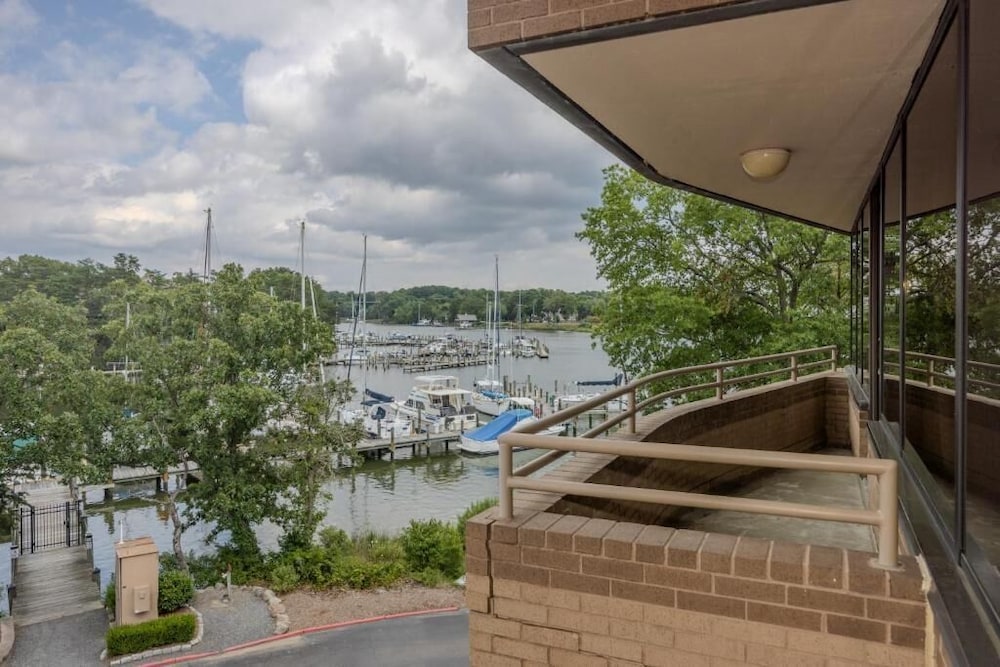 Solomons Inn Resort and Marina 10/27