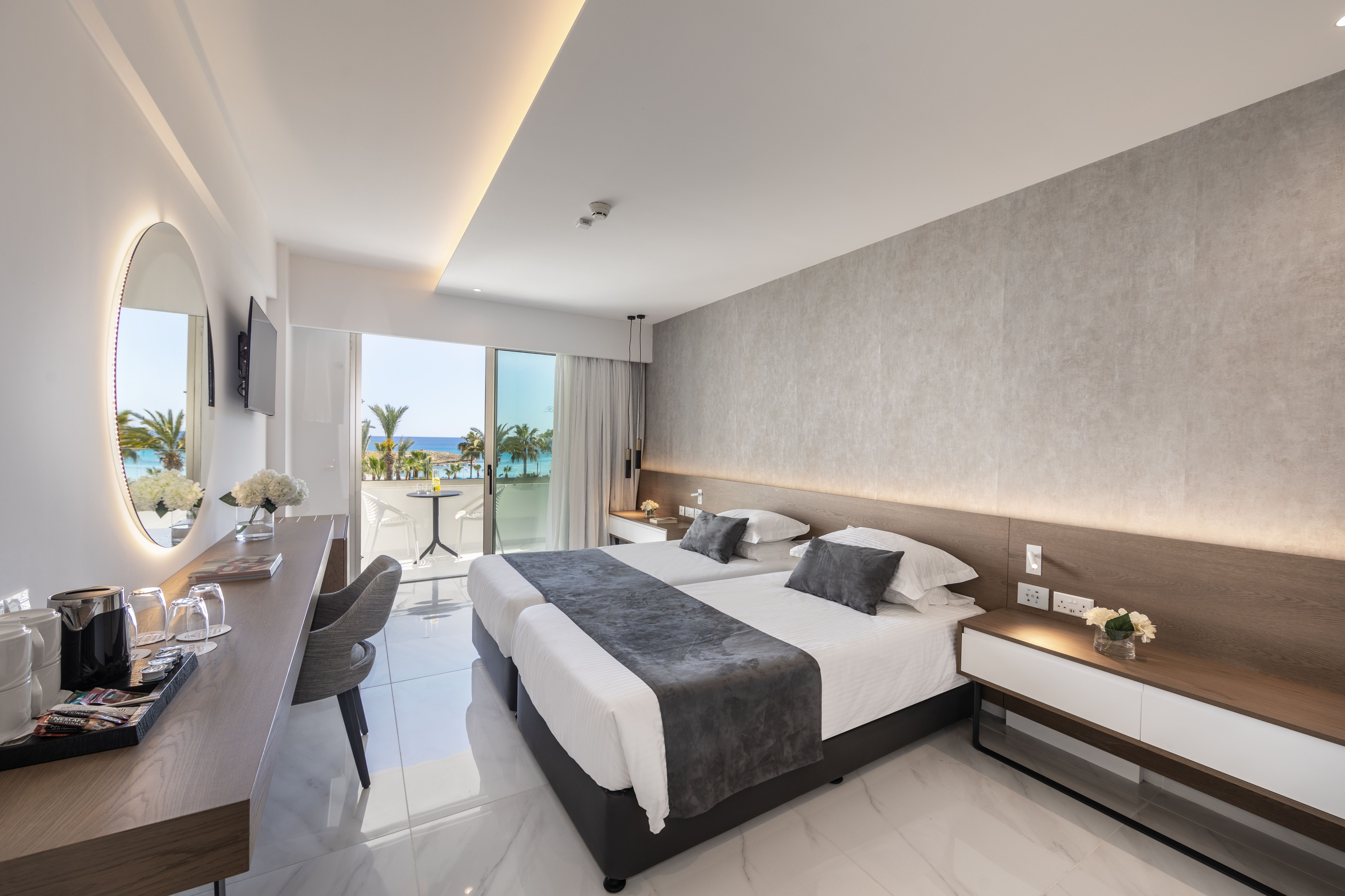 2 Bedrooms, Family, Lateral Side Sea View، Pavlo Napa Beach Hotel 2/9