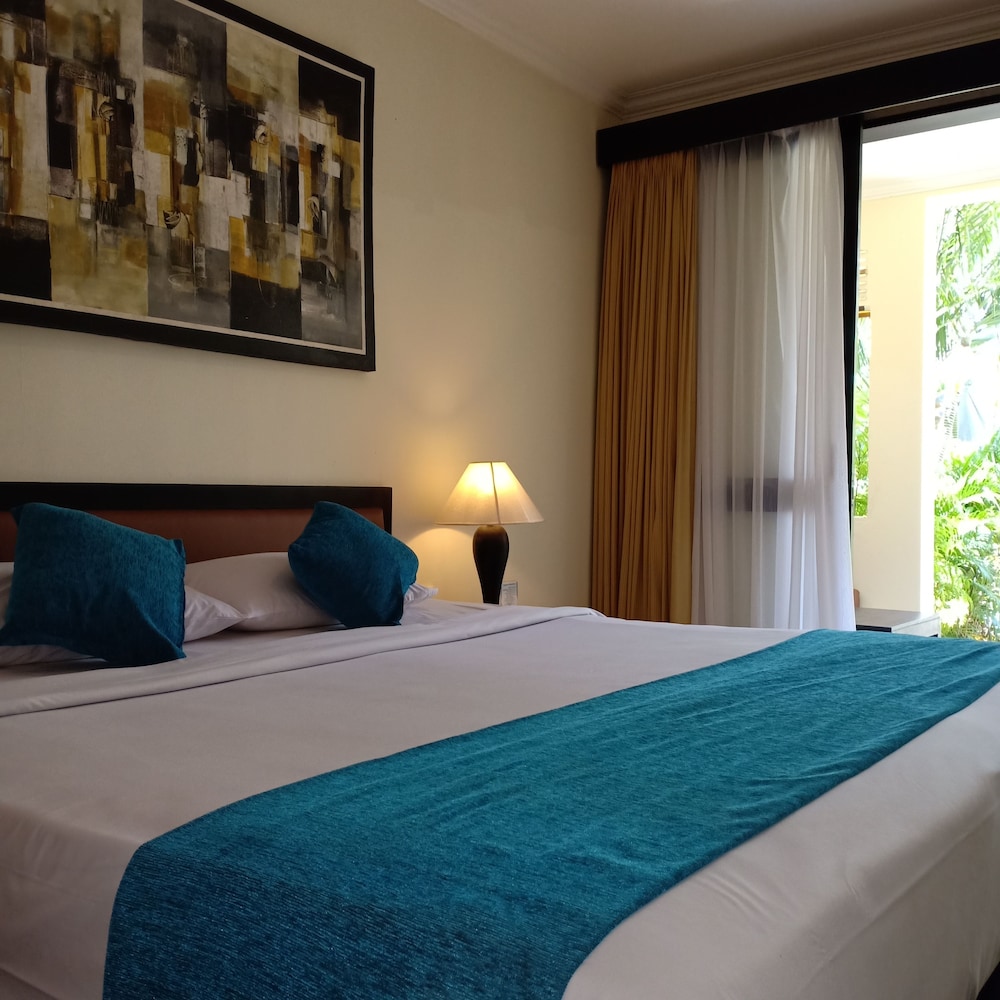 Blue Point Resort and Spa 12/73