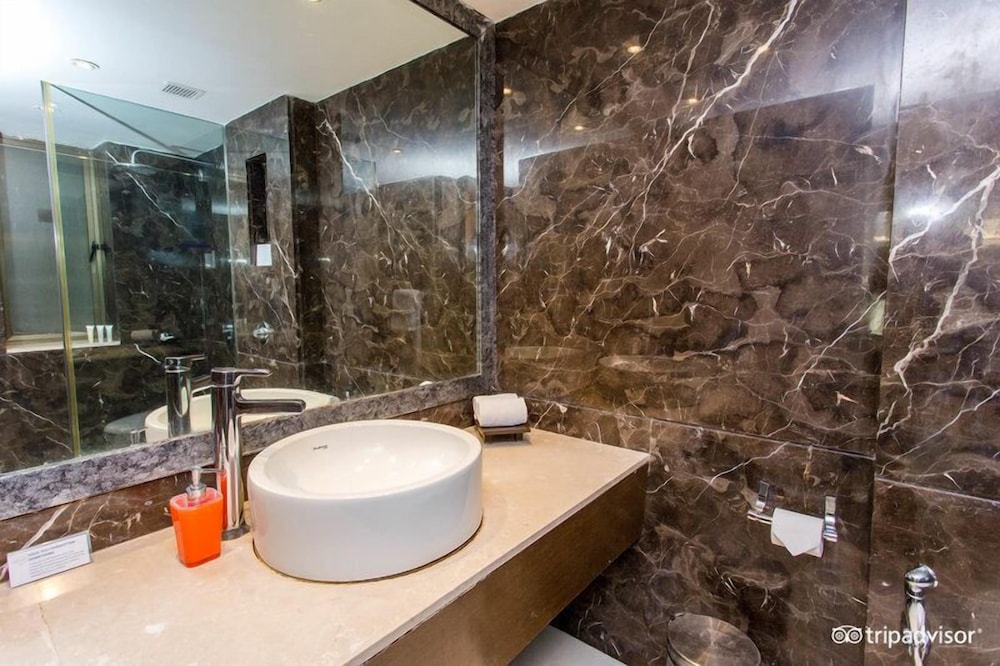 Citrus Hotels Lonavala 43/47