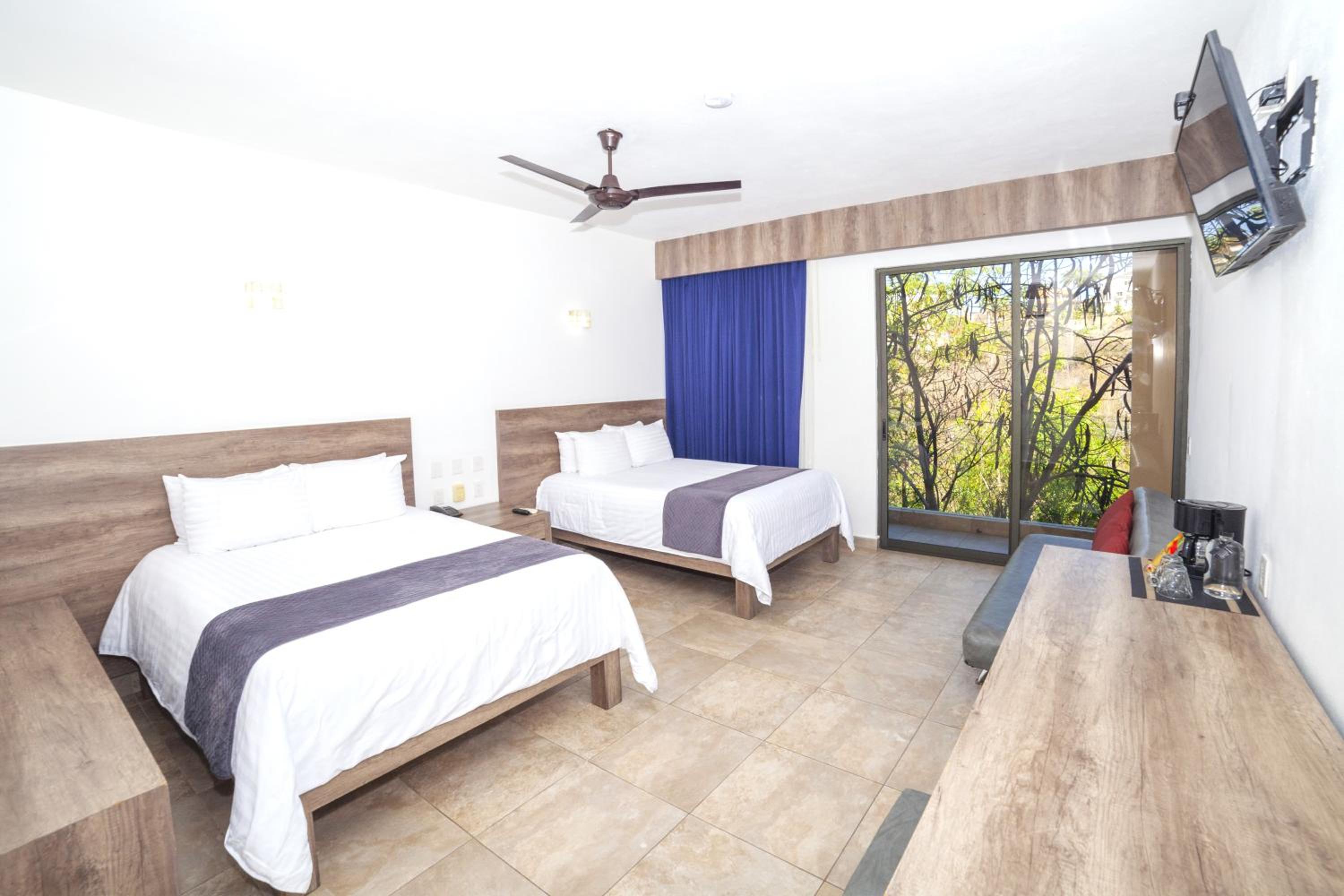 Coral Blue Hotels and Resorts 13/53