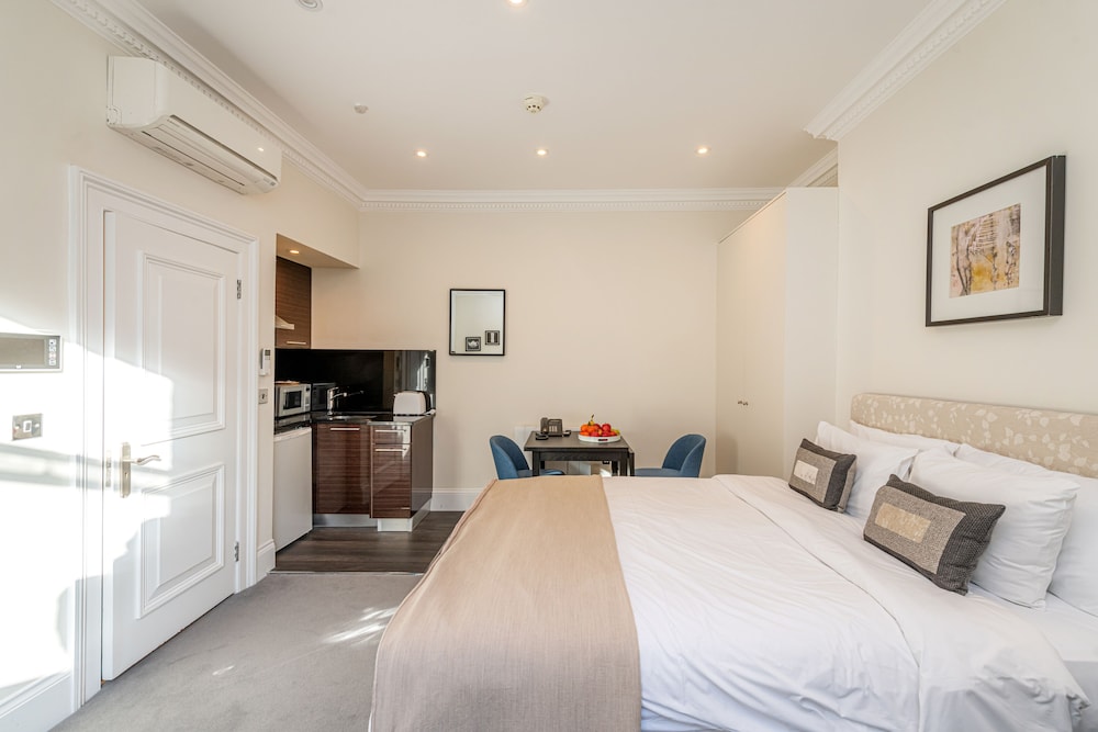 20 Hertford Street 10/50
