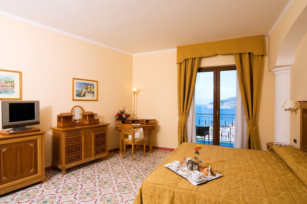 Grand Hotel President 43/69