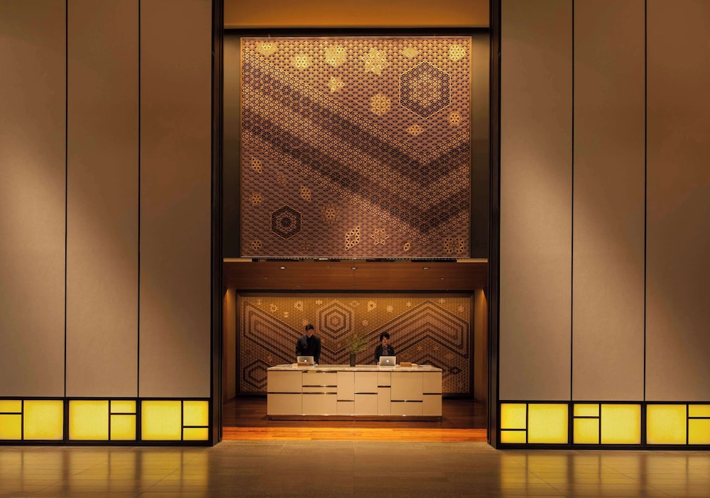 Andaz Tokyo Toranomon Hills 7/69