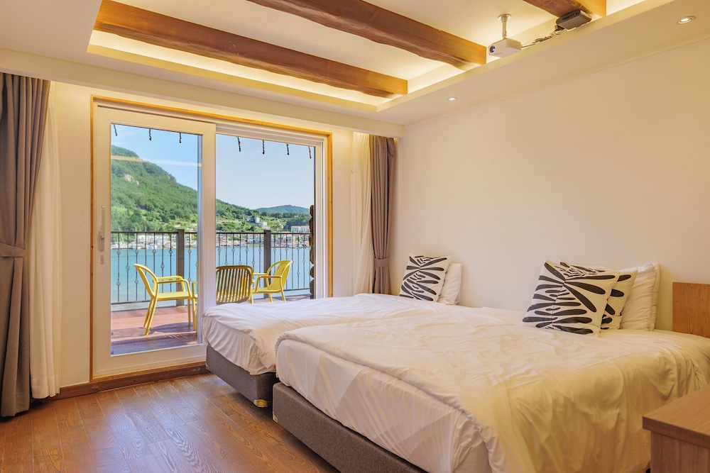 Ocean, Deluxe, Double Bed