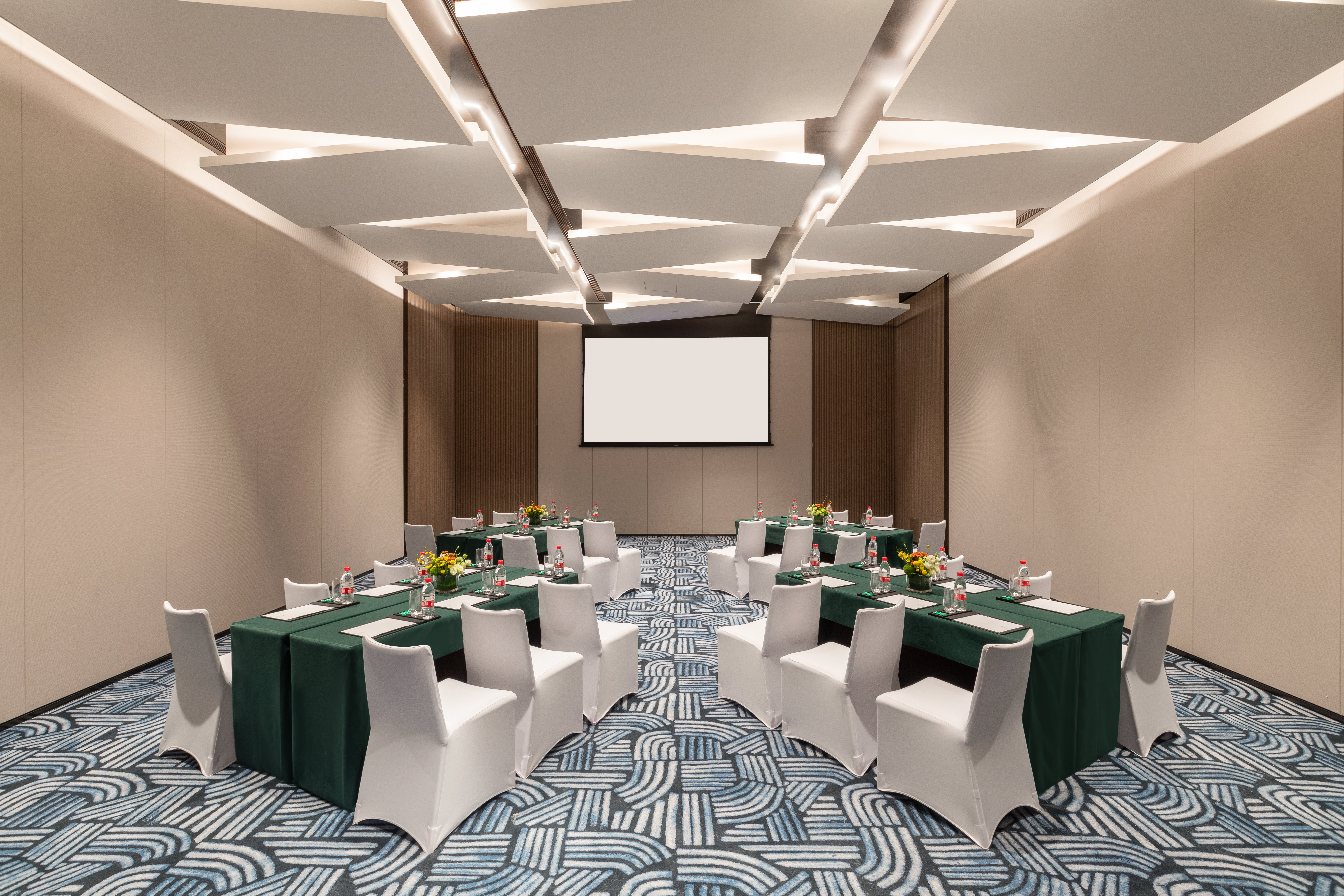 Holiday Inn & Suites SANYA YALONG BAY 29/38