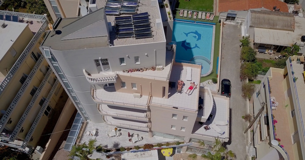 Hotel Christina 5/50