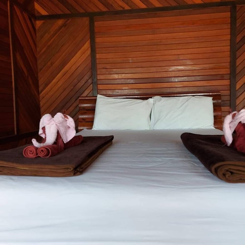 PHI PHI SAND SEA VIEW RESORT 37/57