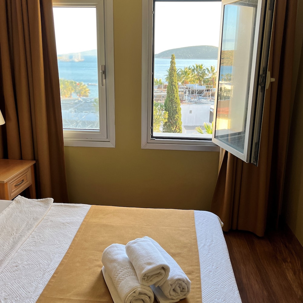 EXEN HOTEL 10/50