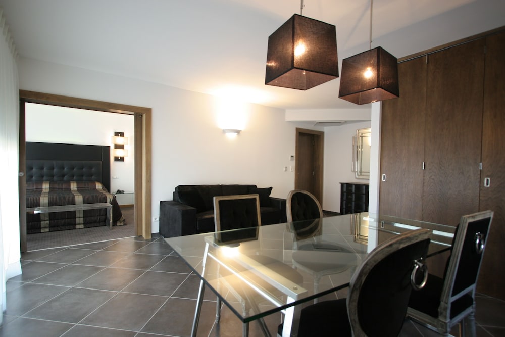 Hotel Mariana 49/69