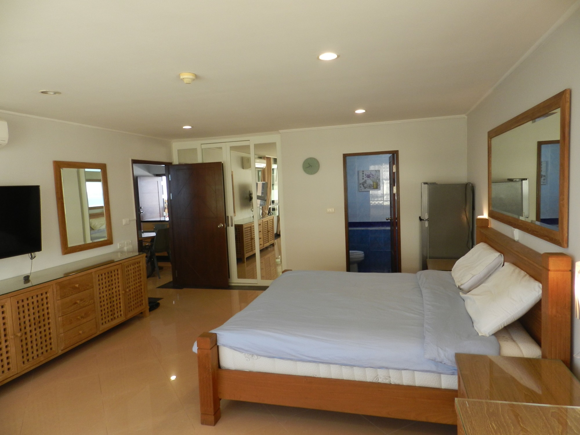 2 BEDROOMS, DESIGN, APARTMENT, SEA VIEW