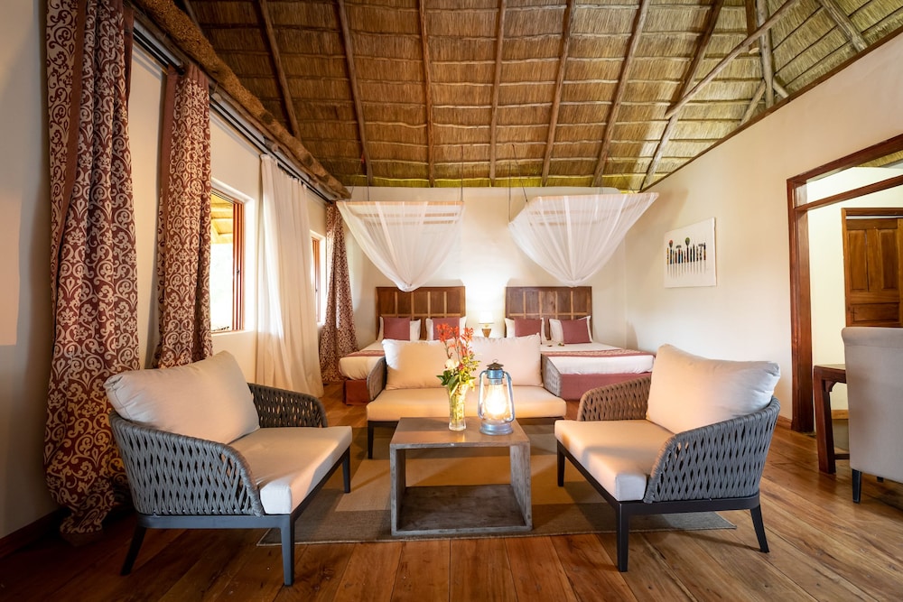 Crater Safari Lodge 20/50
