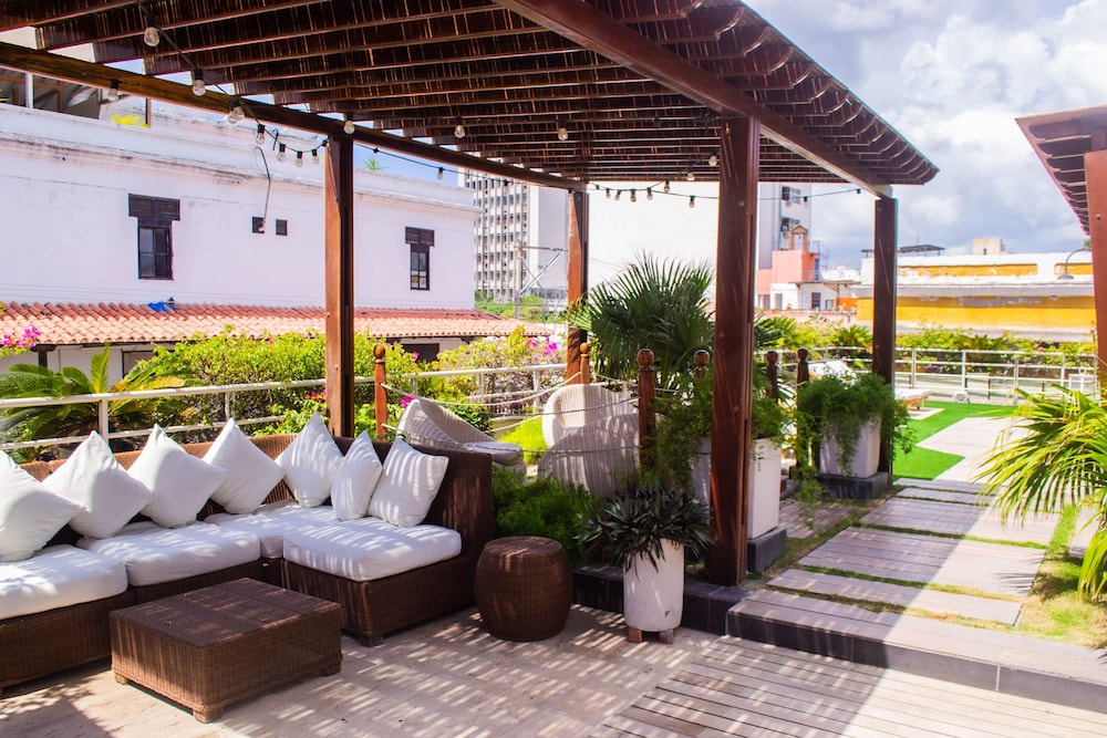 HOTEL BOUTIQUE DON PEPE 45/72