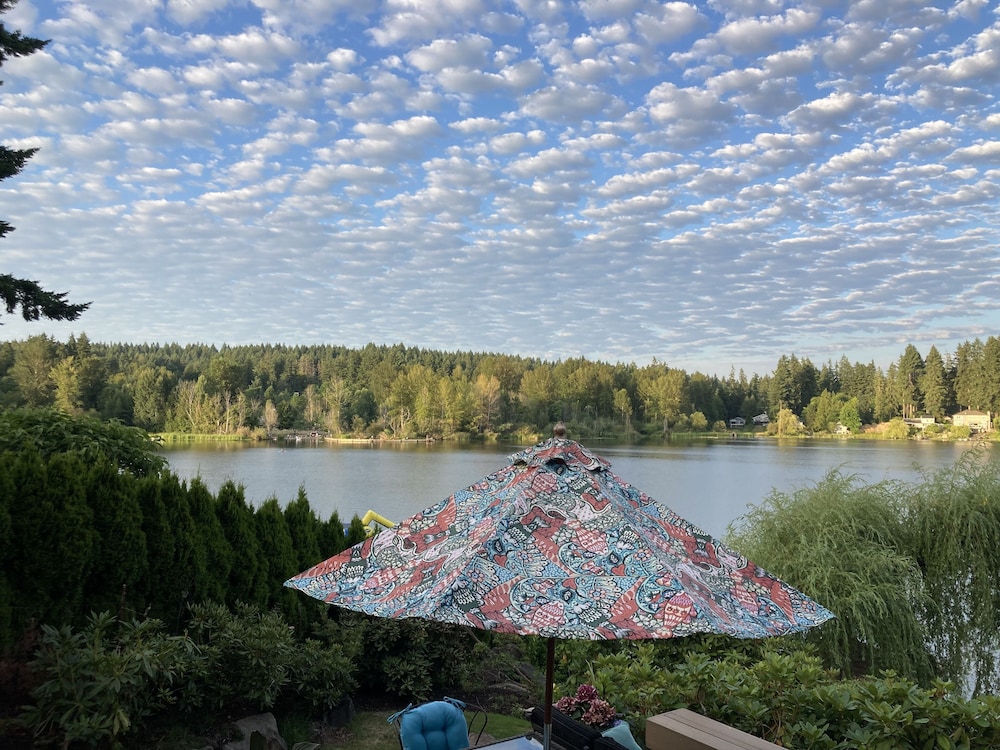 Cottage Lake Bed And Breakfast 29/50