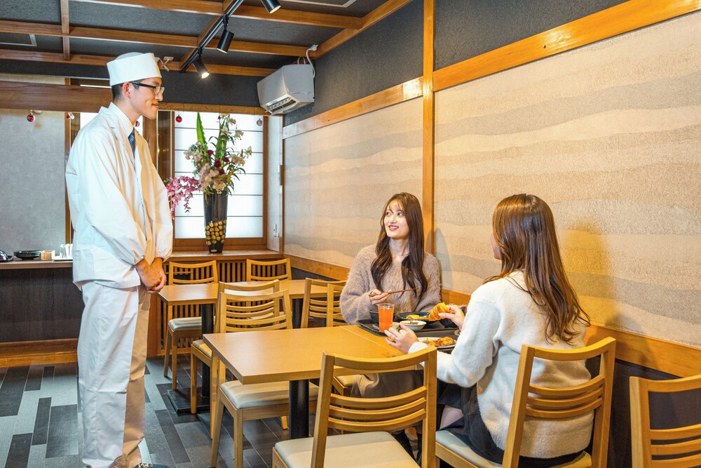 Nikko Garden Hotel 45/50