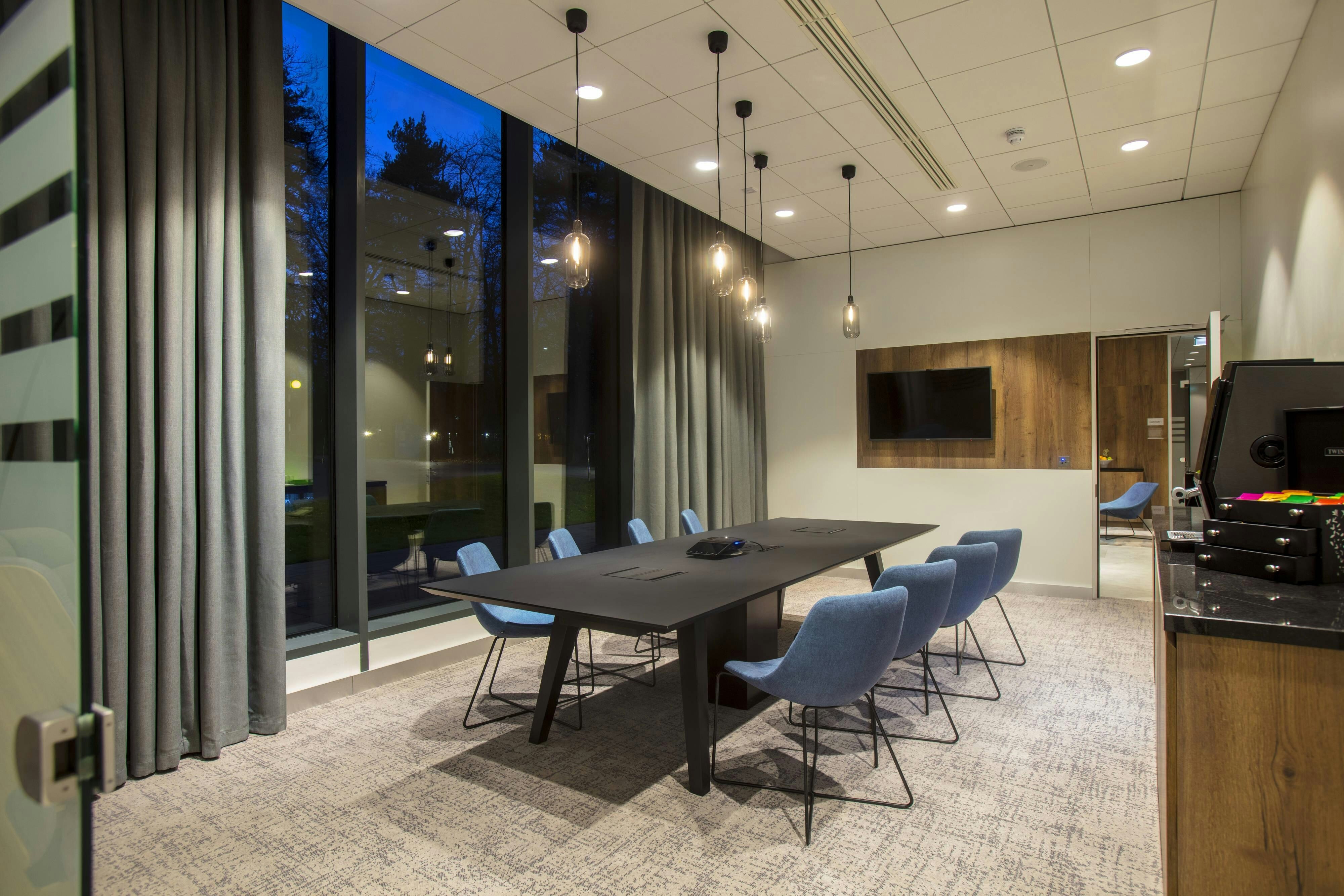 Courtyard By Marriott Edinburgh West 42/55