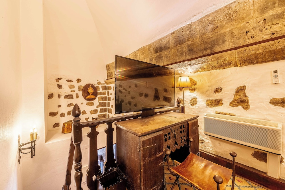 Pousada Castelo de Obidos Historic Hotel in OBIDOS - PT
