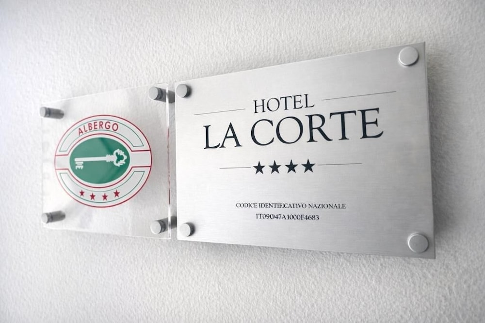 AMBROSIO LA CORTE 31/54