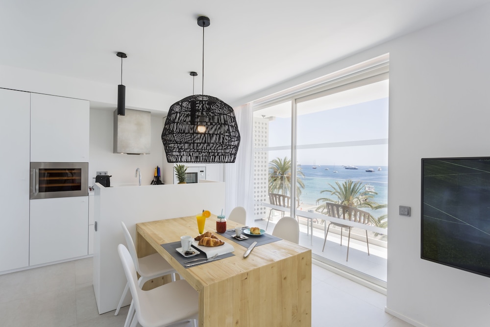 One Ibiza Suites 58/71