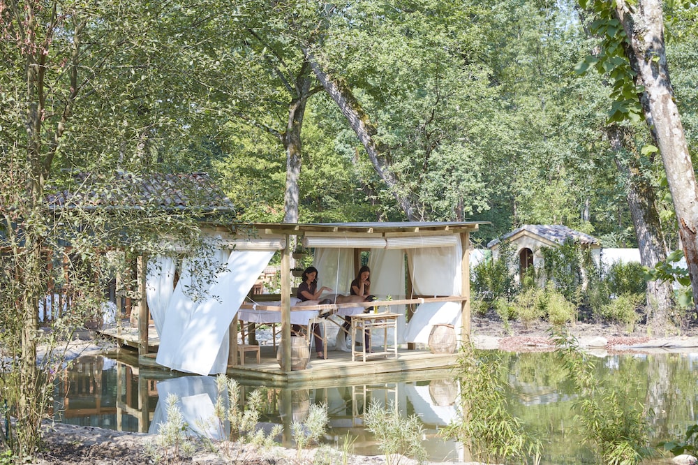 LA RESERVE PAVILLON DU CHATEAU RABA 31/37